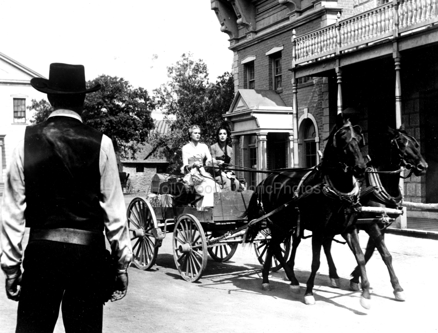 Grace Kelly 1951 1 High Noon with Gary Cooper and Katie Jurado WM.jpg